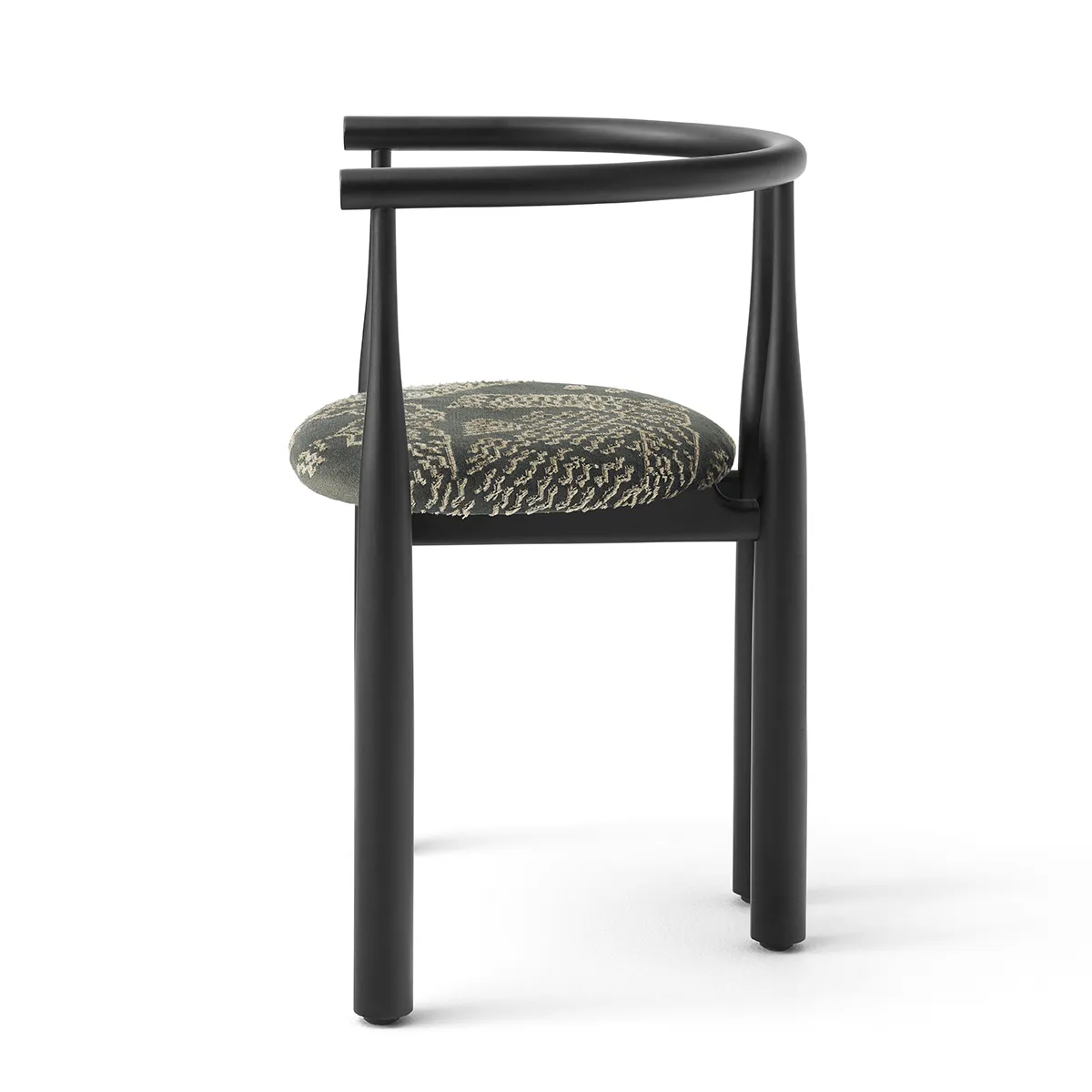 Spisestol Bukowski Black Dedar Tiger Mountain med armlener