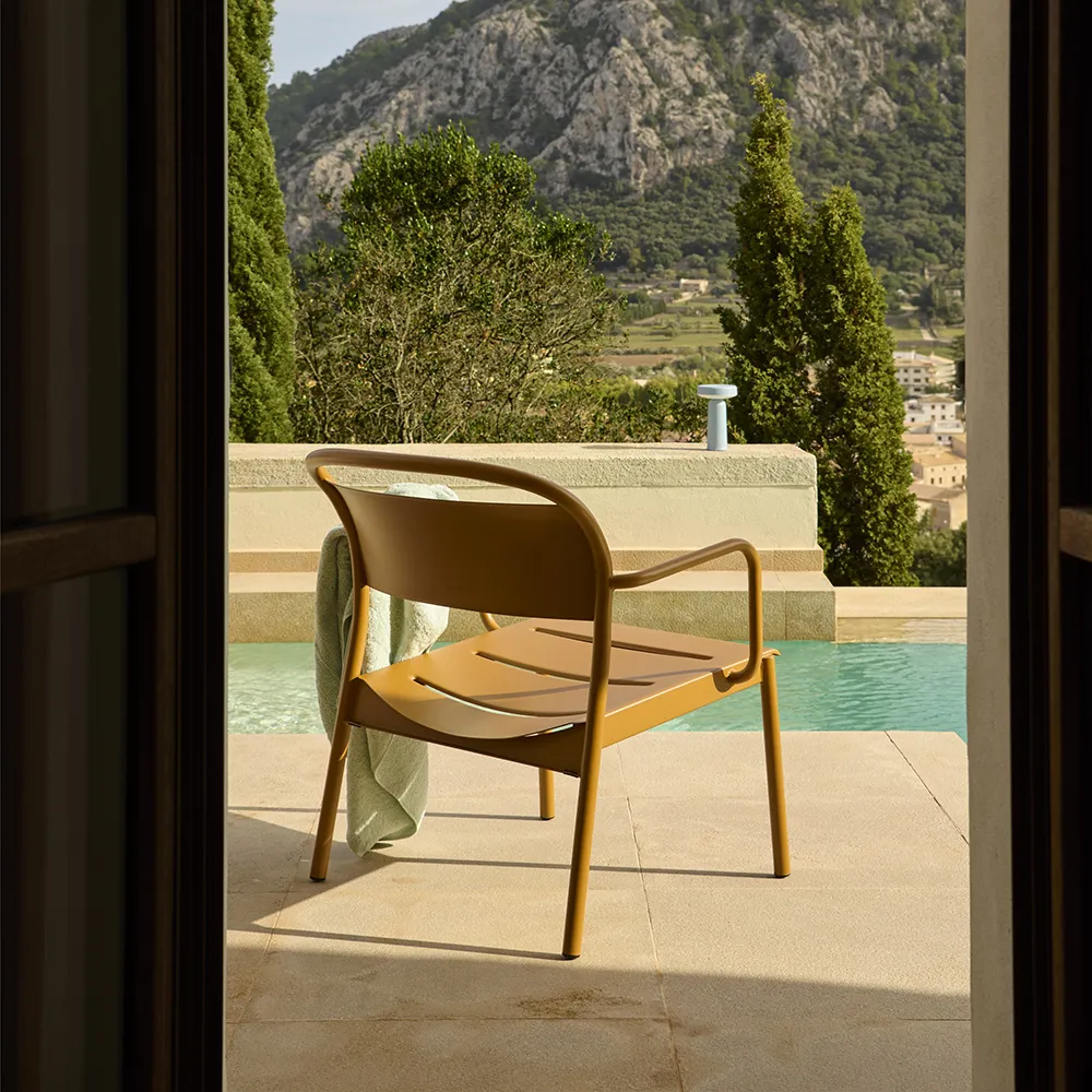 Linear Steel Lenestol Burnt Orange 