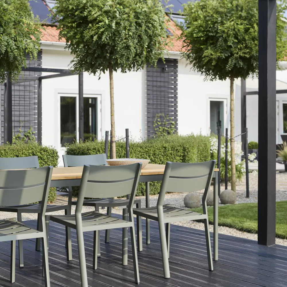 Delia spisestol Nordic Green