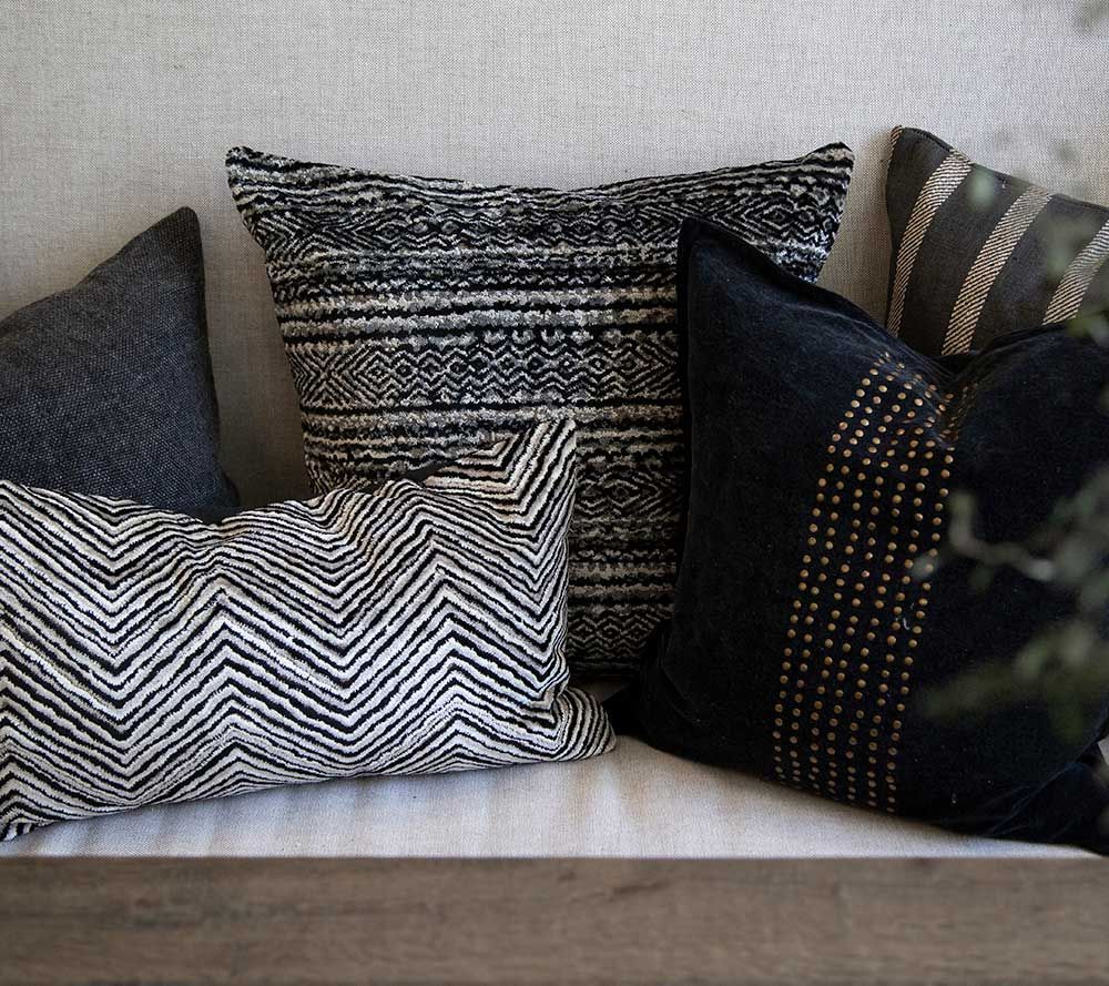 Putetrekk Truman Black 50X50 Cm