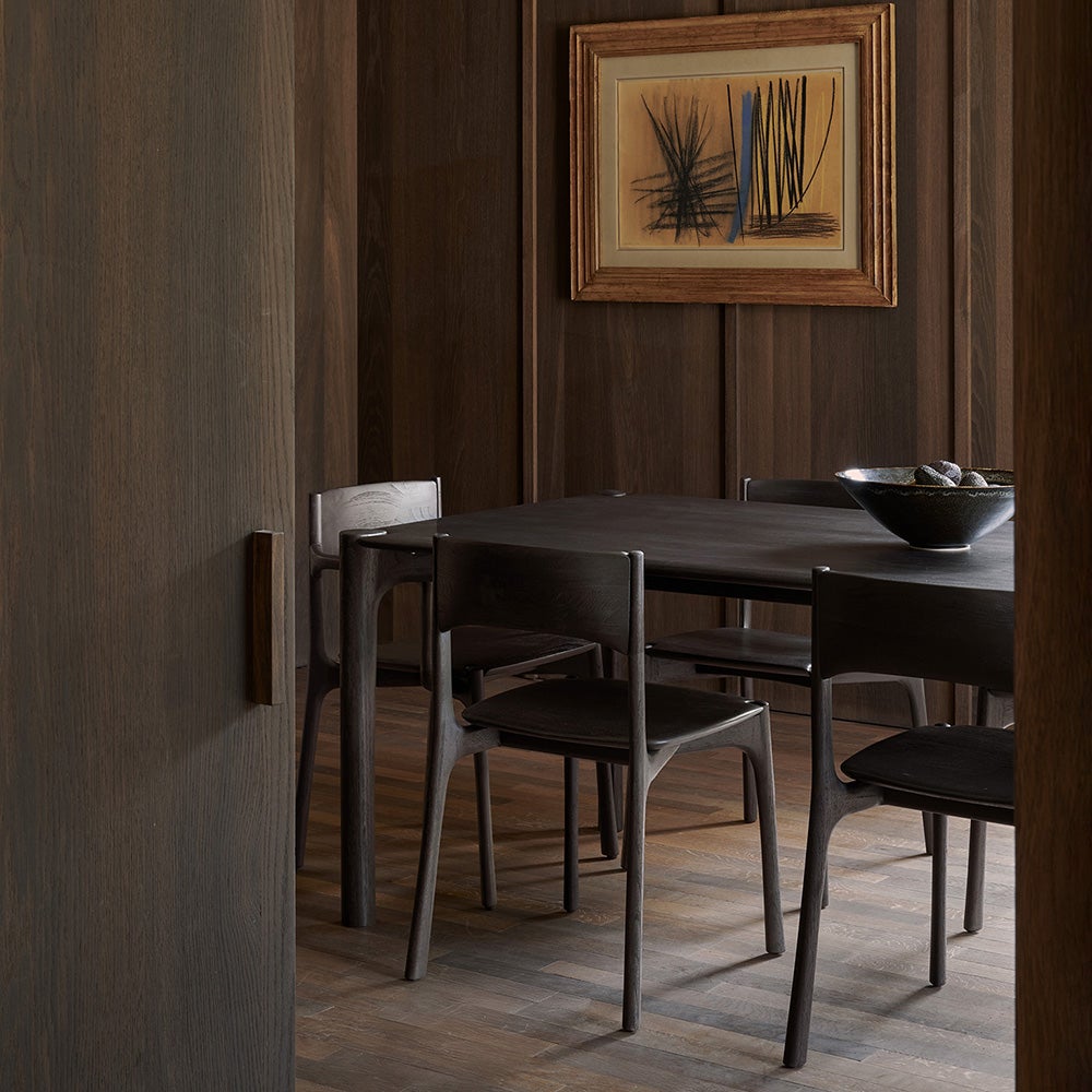 PI spisestol lakkert eik brun