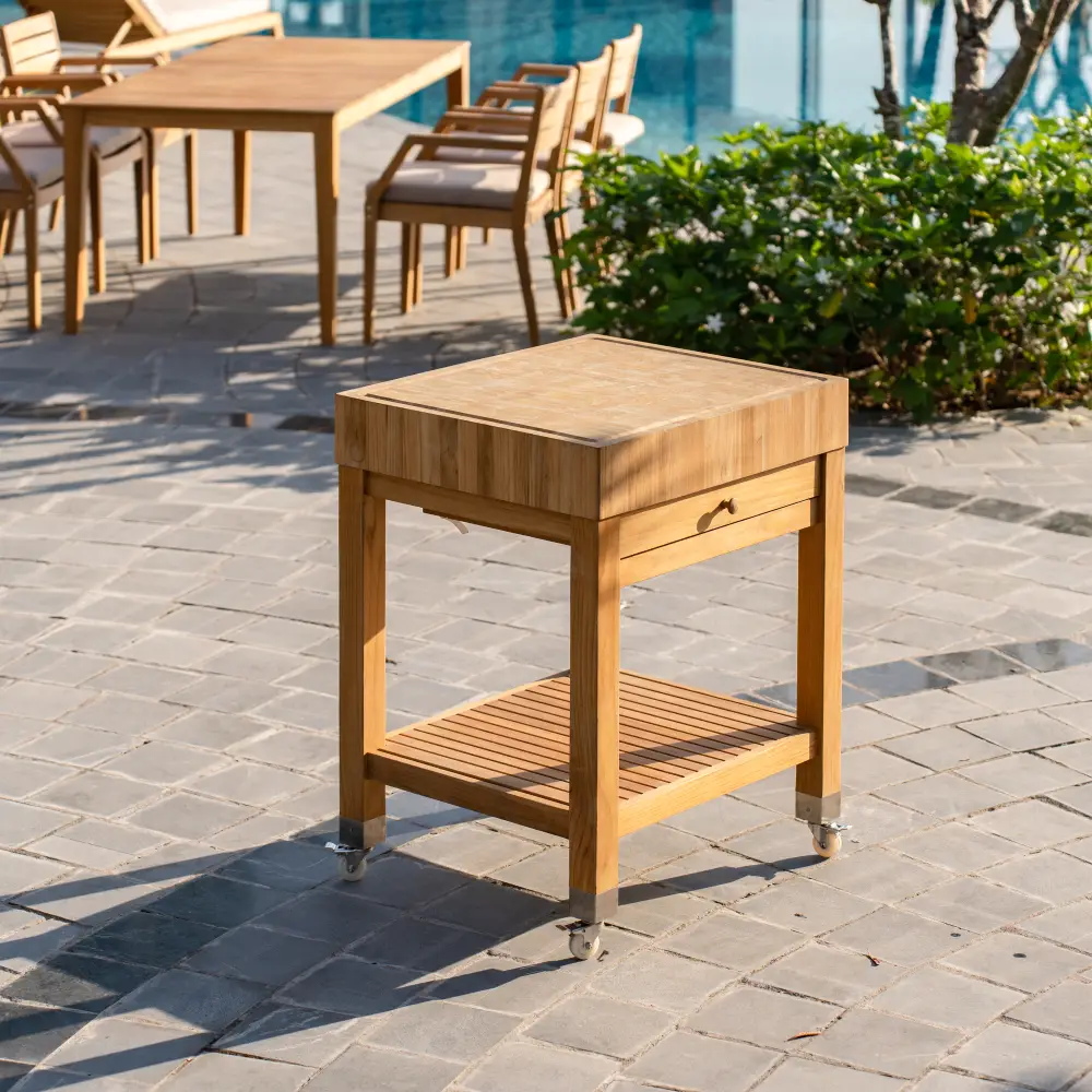 Ageröd hoggeblokk inkl. regnbeskyttelse