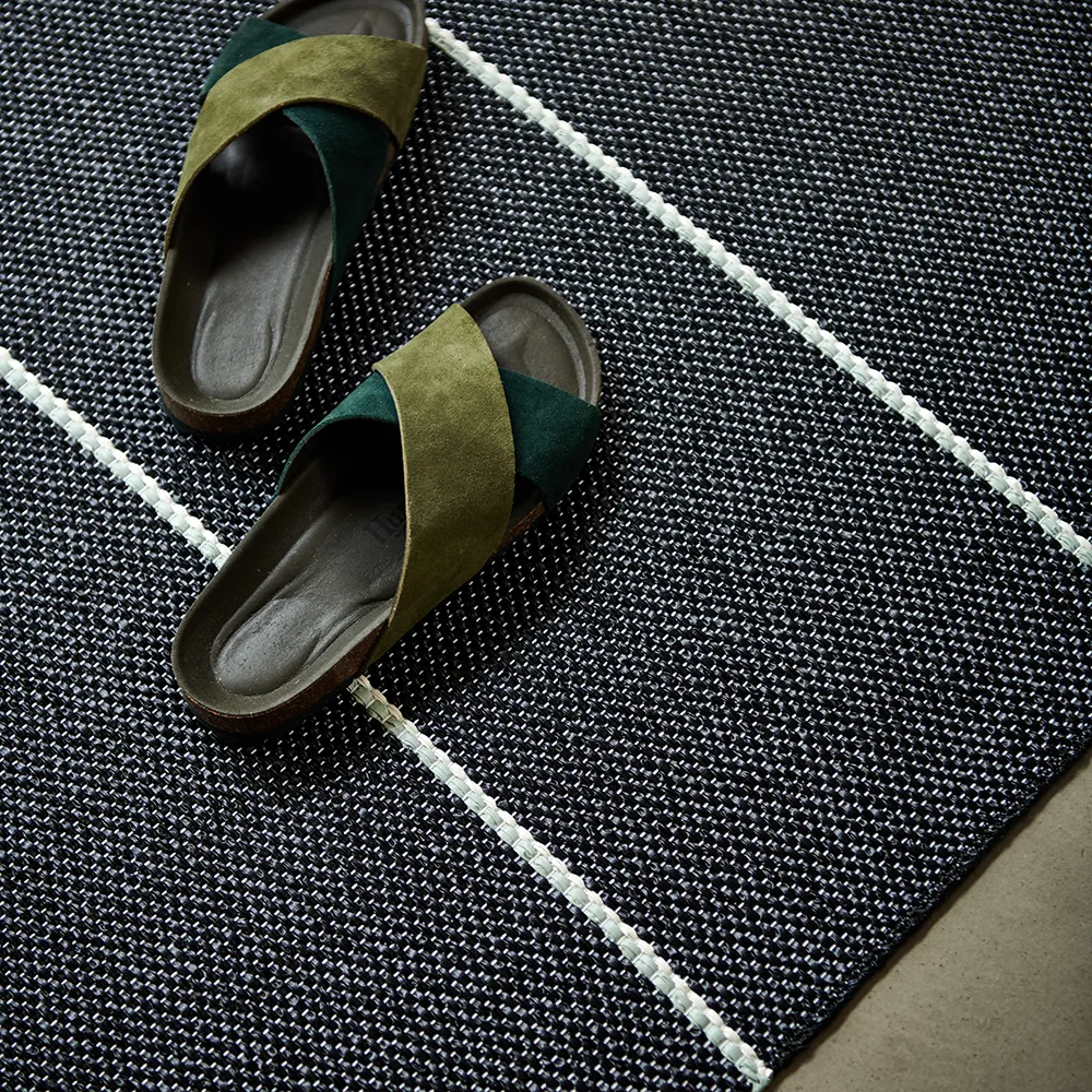 Lea teppe Black/Misty Mint/Vanilla 70 x 150 cm