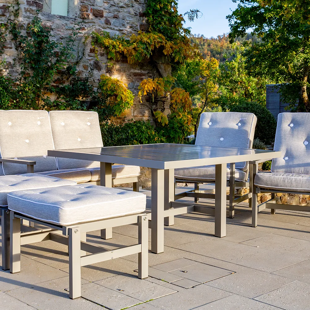 122x124cm H:65.5cm bord aluminium grå 