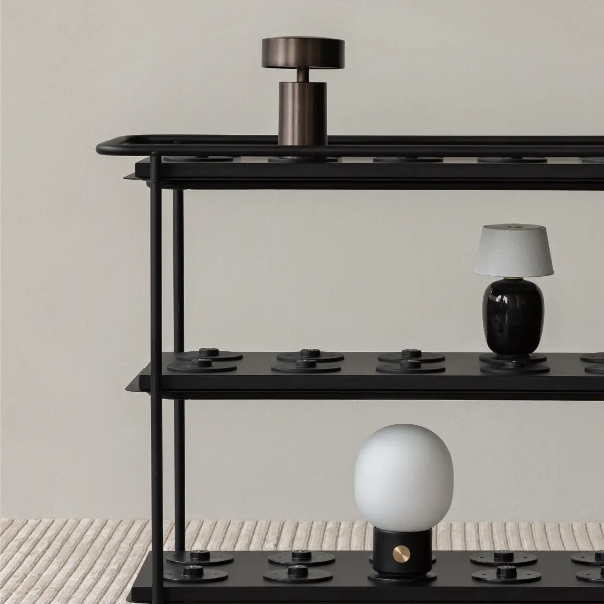 Torso bærbar lampe svart