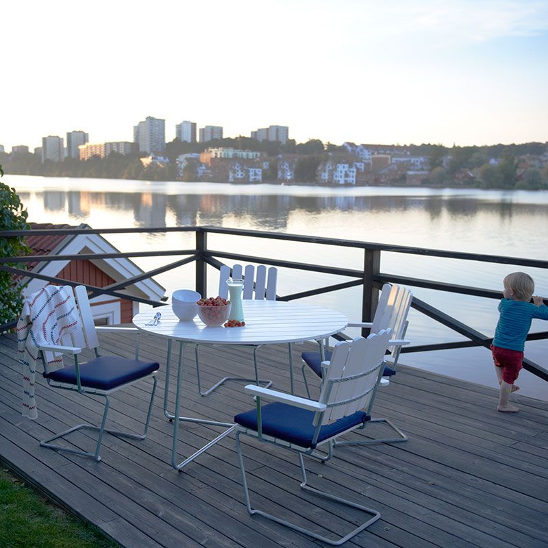 Bord 9A 120 hvitlakkert eik / varmforsinket stativ Grythyttan Stålmöbler