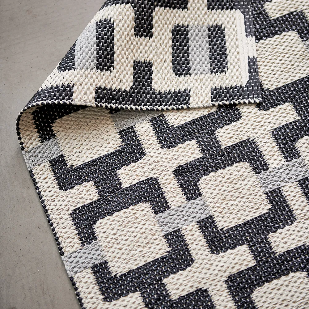 Tom teppe Black/Cream/Warm Grey 70 x 120 cm