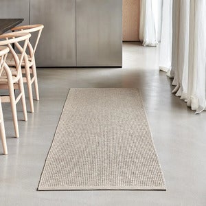 Emm teppe 70 x 240 cm Potato/Beige Metallic