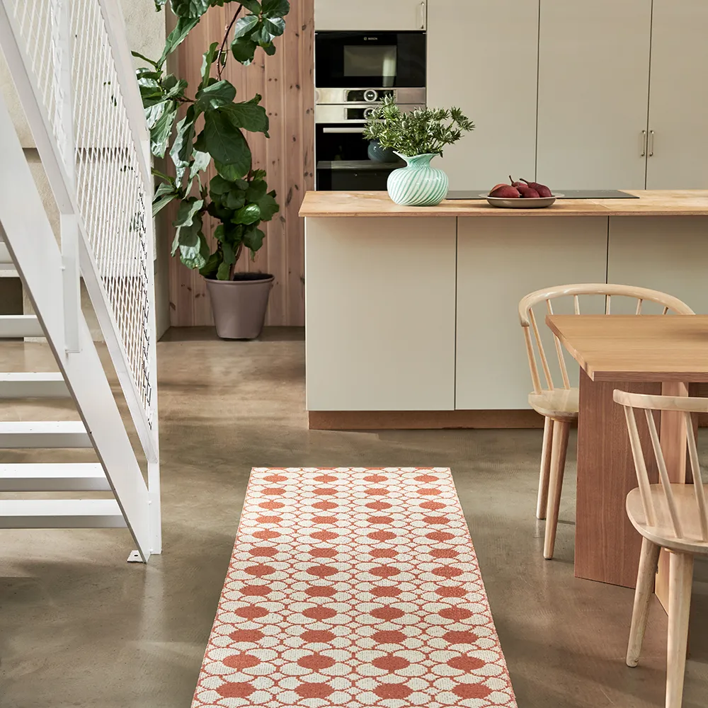 Anya teppe Pale Orange/Vanilla 70 x 200 cm