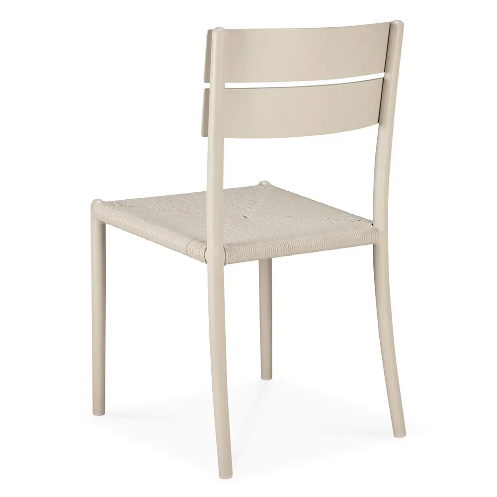 Elin utespisesstol sand