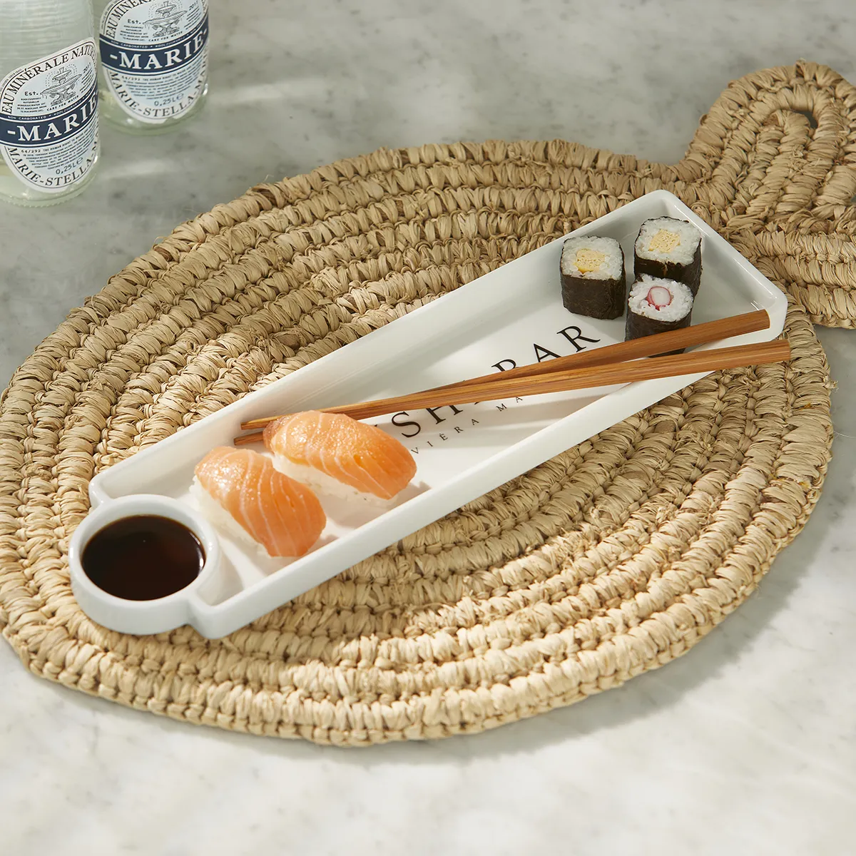 Tallerken Sushi Bar med spisepinner