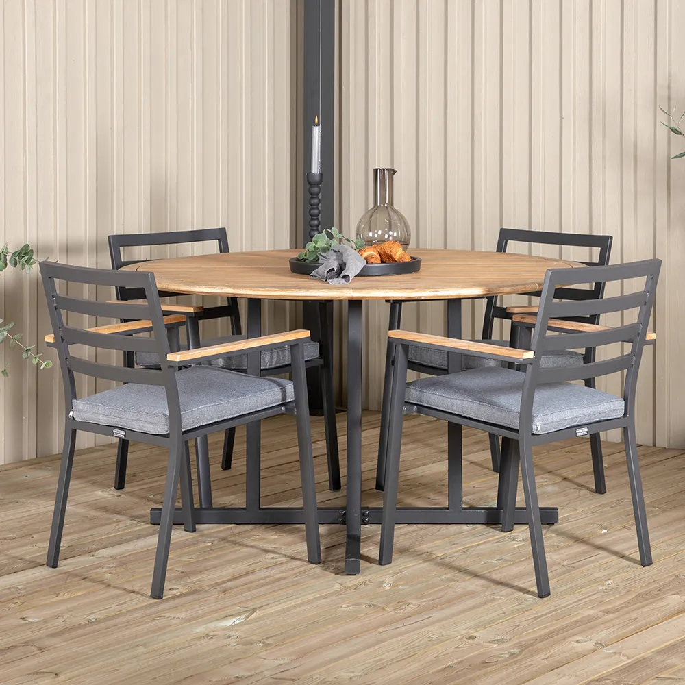 Brasilia spisestol svart