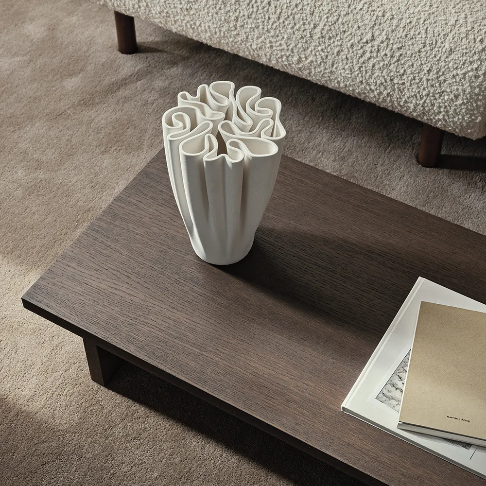 Kona Display Sidebord Dark Stained