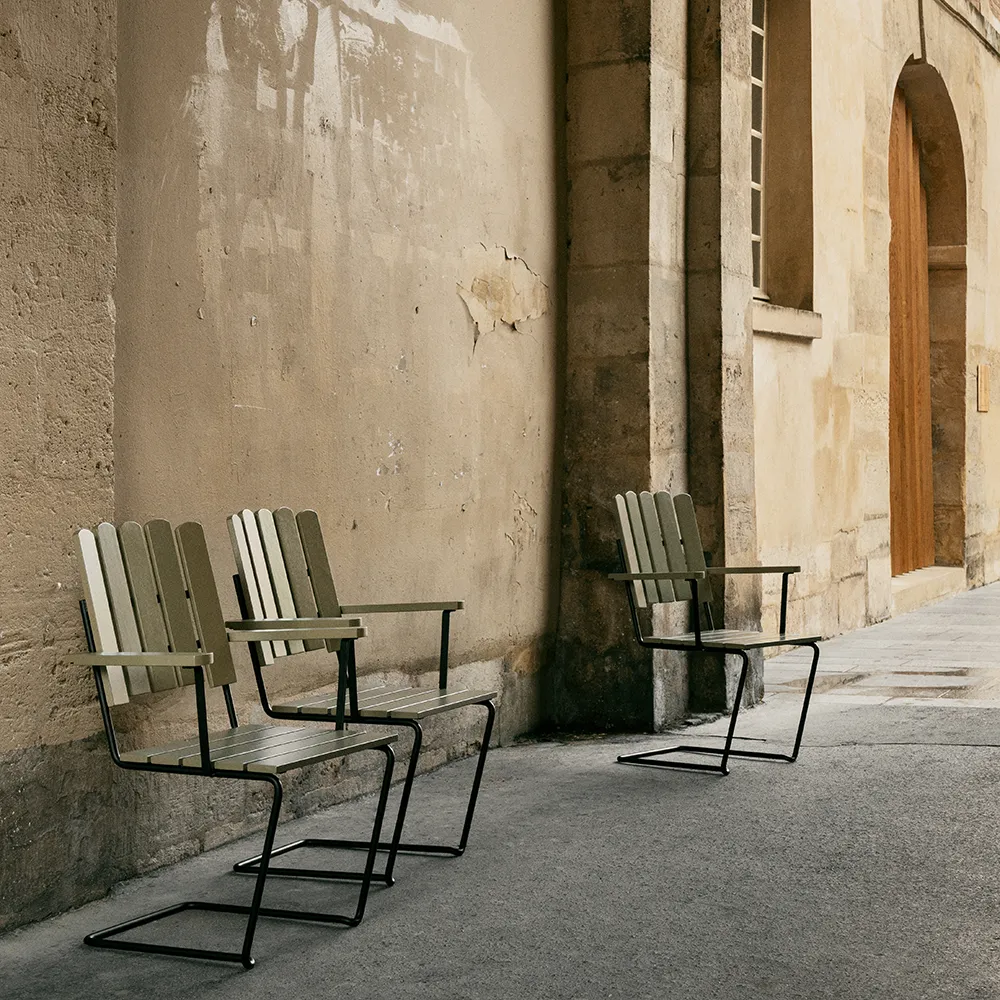 A2 Lenestol Grønnlakkert eik / svart ramme