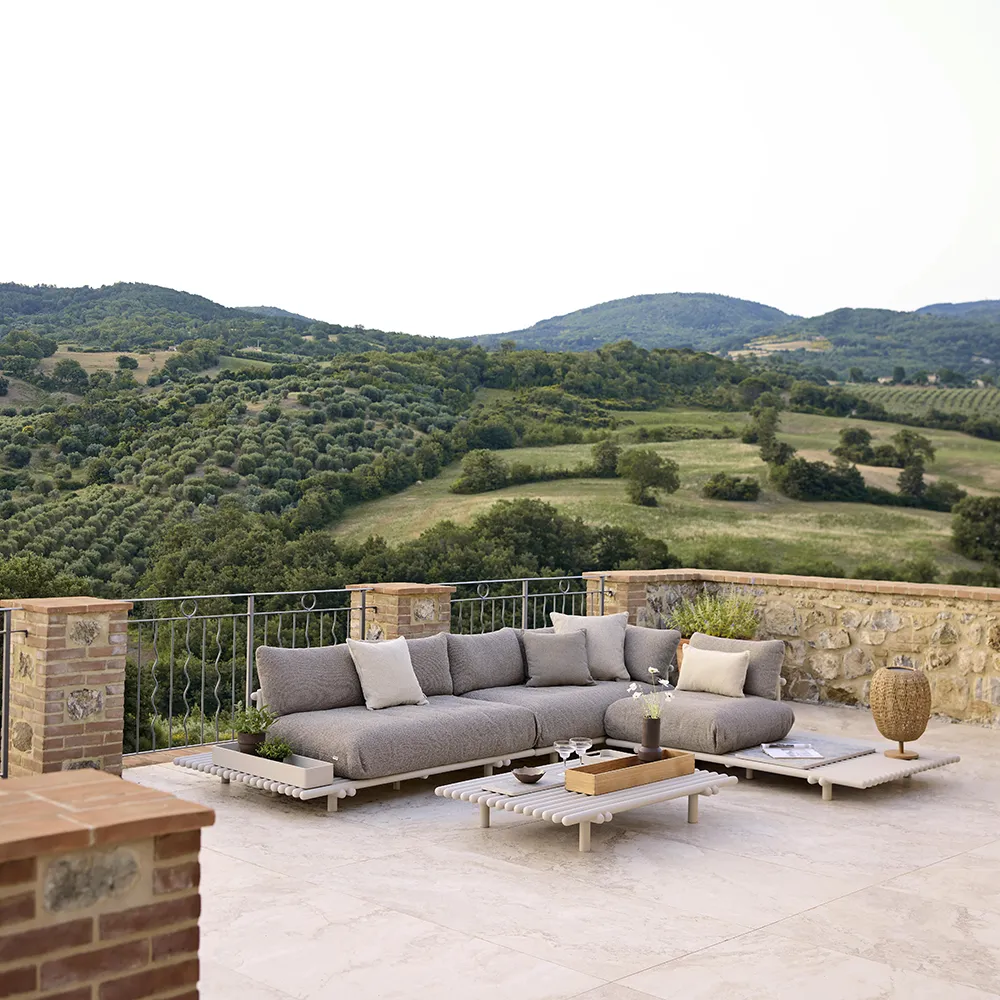 Sticks sofa m/ sjeselong Alu/desert sand