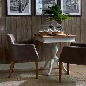 Château Belvédère 
sidebord, 70x70 cm