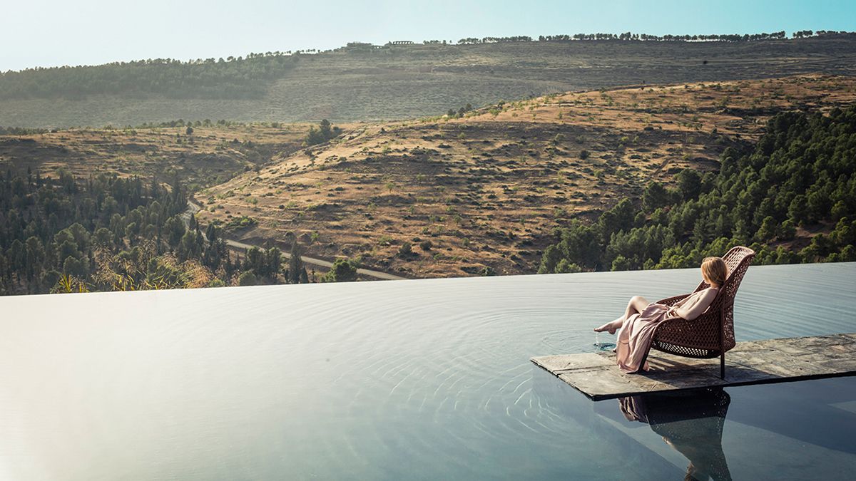 Ahnda sofa hvit kvarts 