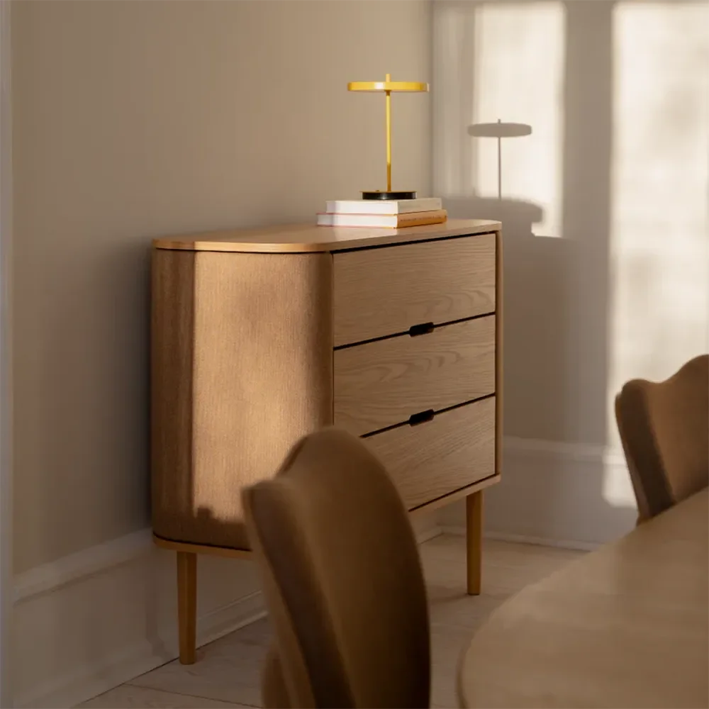 Treasures kommode i eik/Sugar Brown