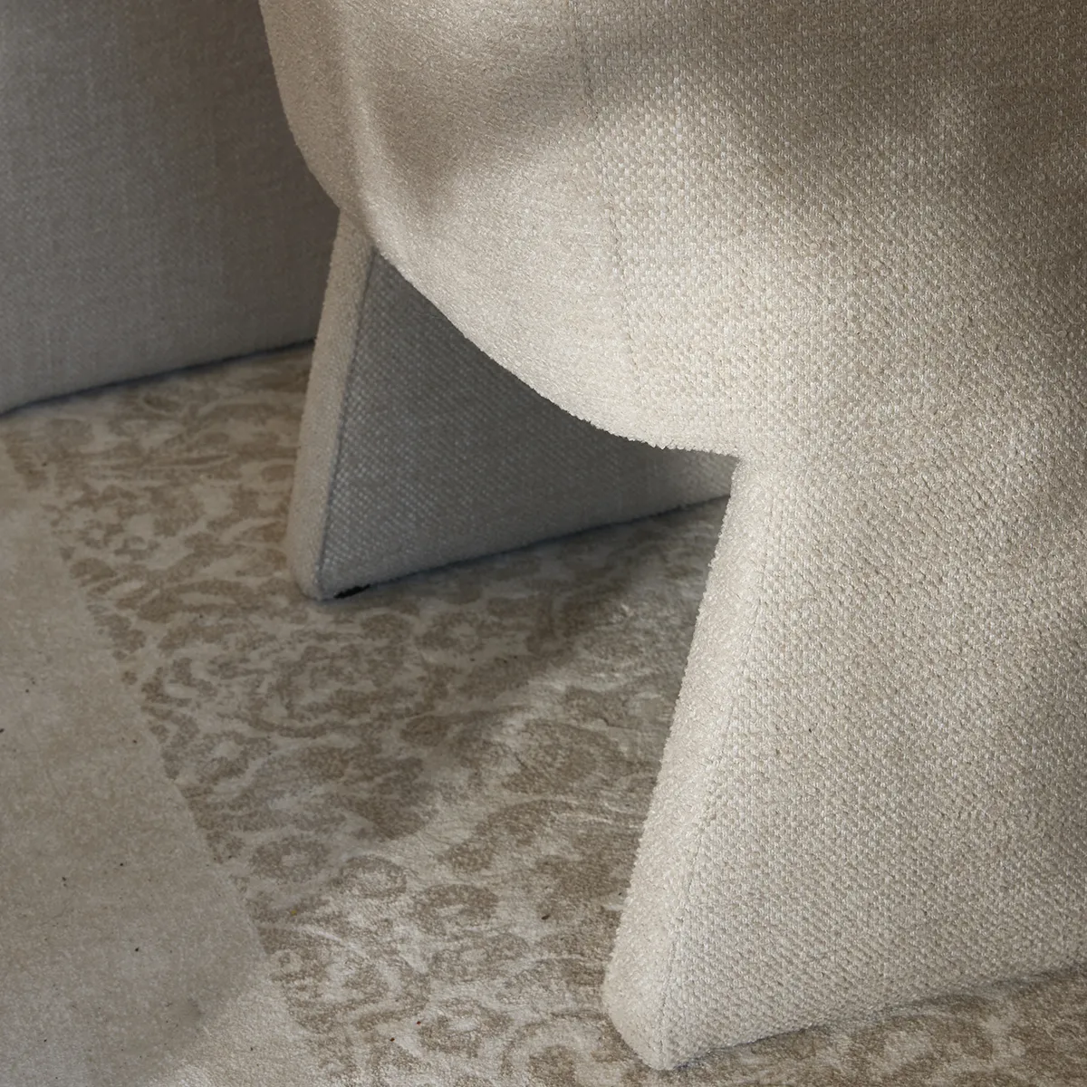 Spisestol Napoli Beige med armlener