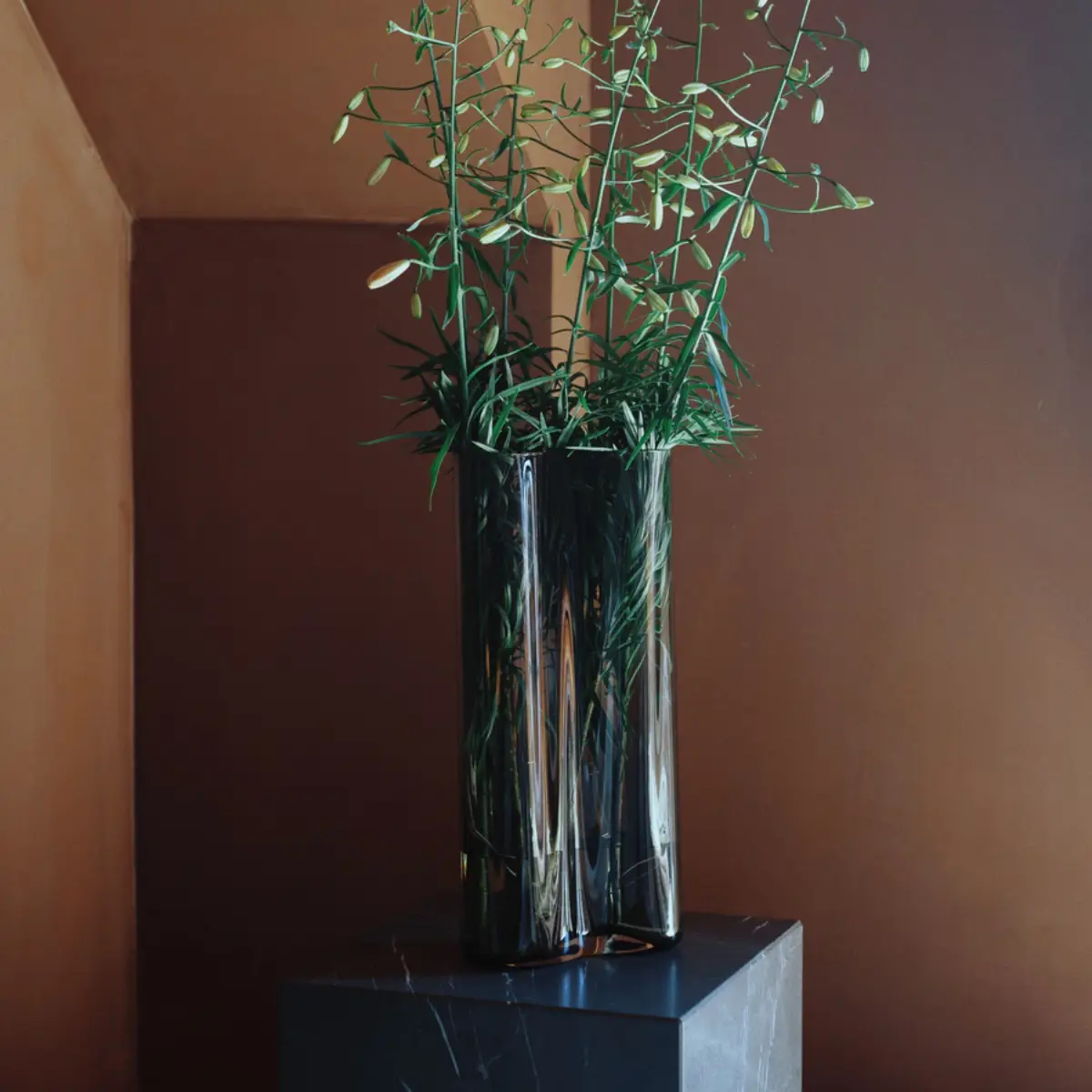 Aer Vase - H33 cm - Røyk