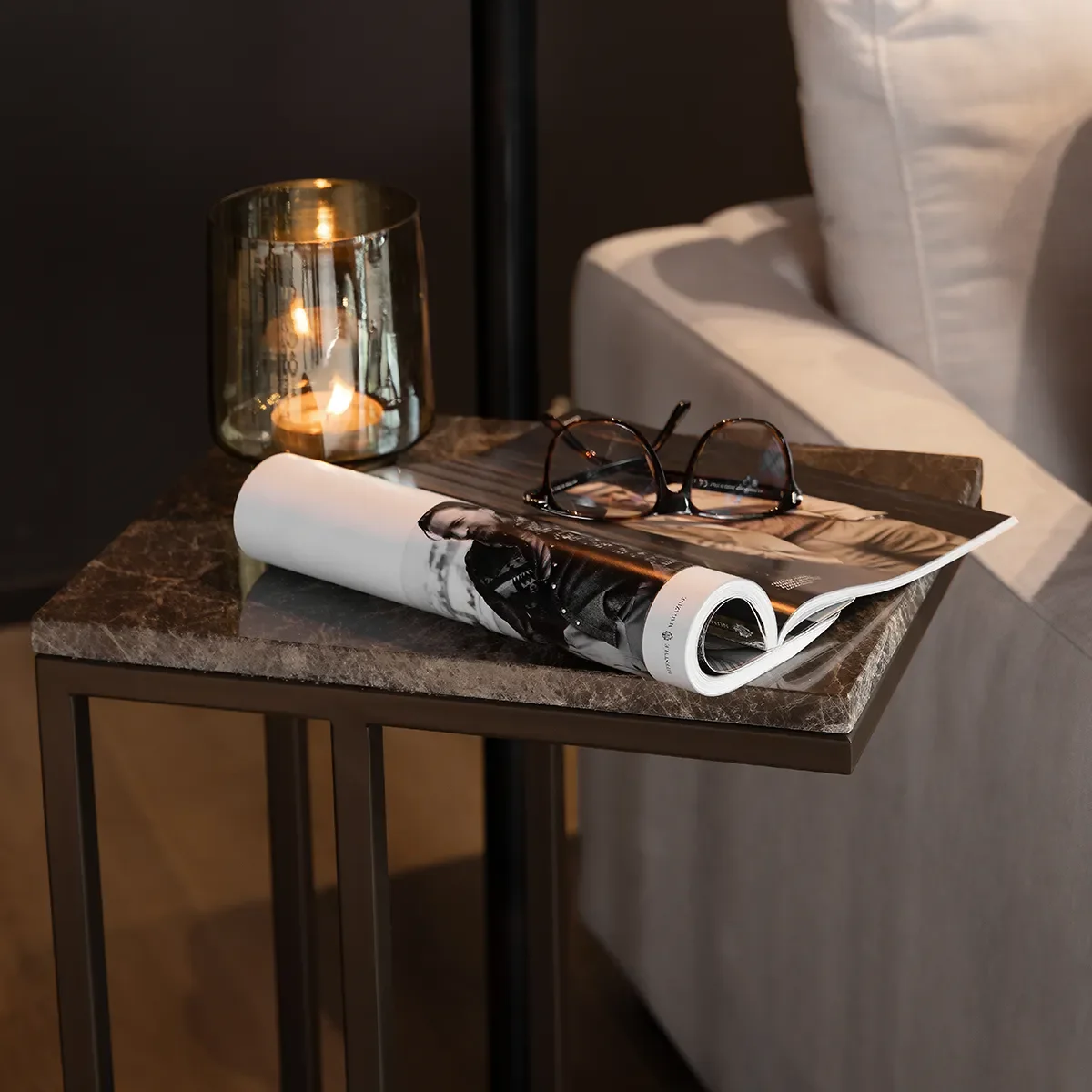 Sidebord i Marmor Taro Slim Ash Brown