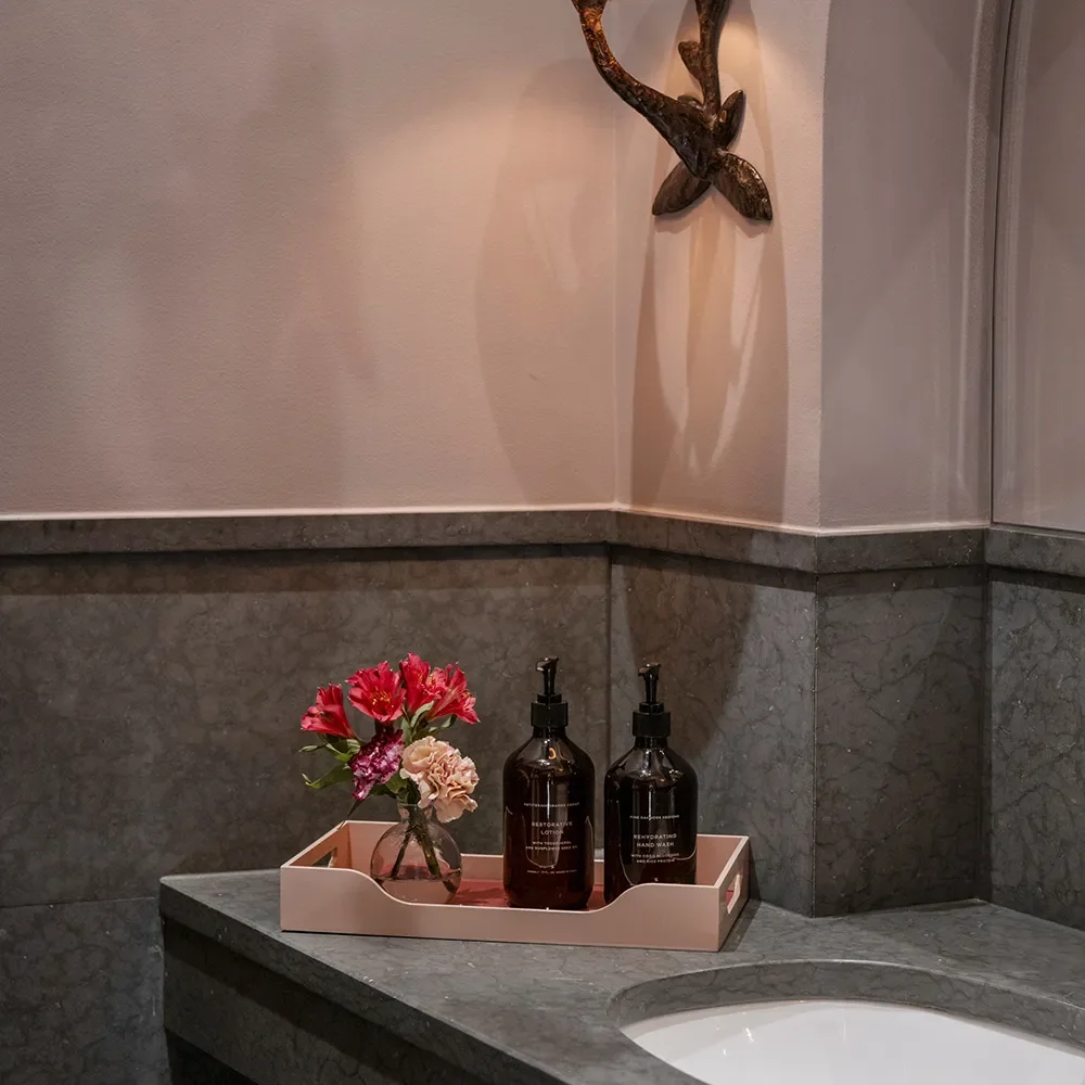 Lacquered Tray - Swell, Maroon/Pink 34x20 cm