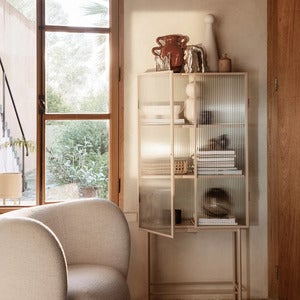 Haze Vitrine - Reeded glass Cashmere