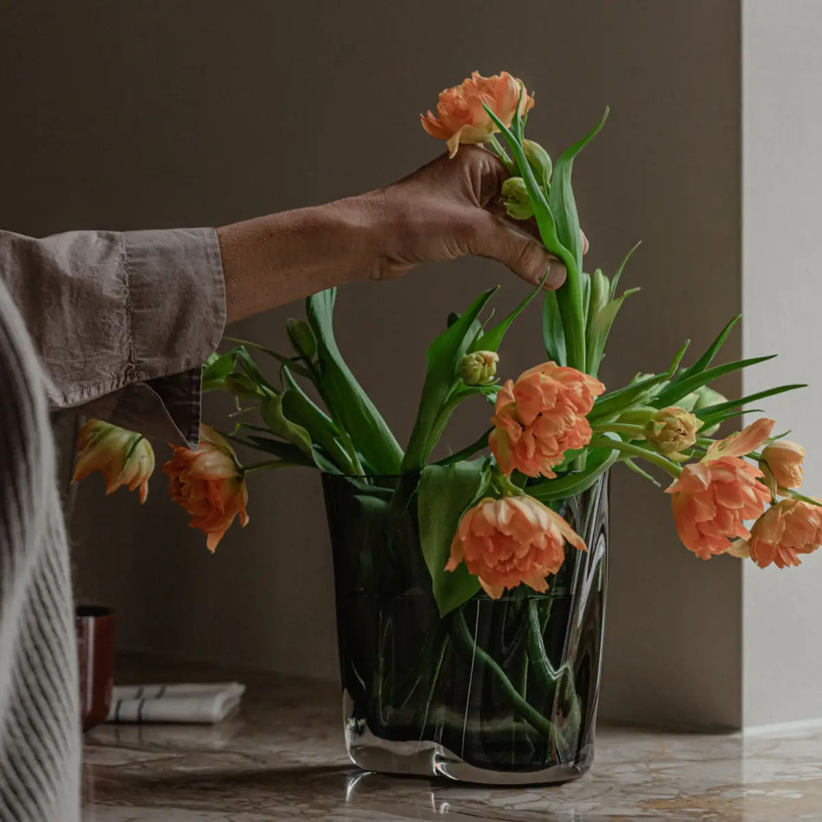 Aer Vase - H19 cm - Røyk
