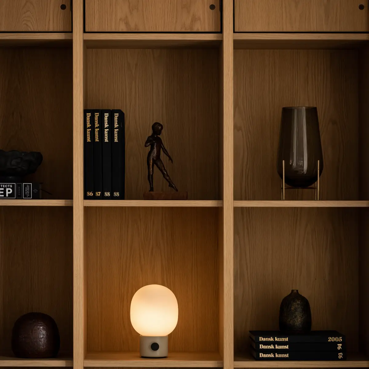 JWDA Bærbar Lampe Stål Alabasthvit