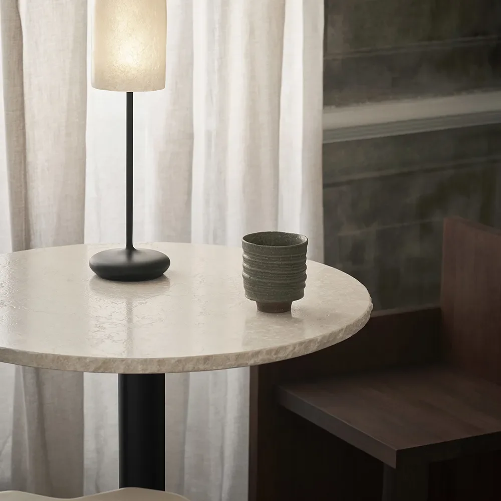 Mineral Kafébord - Bianco Curia/Black