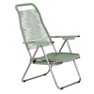 Spaghetti solstol i sage green aluminium