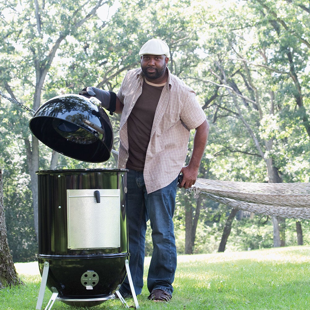 Smokey Mountain Cooker 57 cm svart støpejern Weber