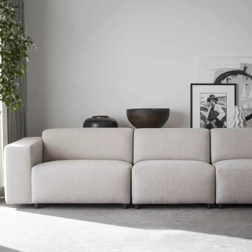 Willard sofa 4-seter stoff Alice lys beige