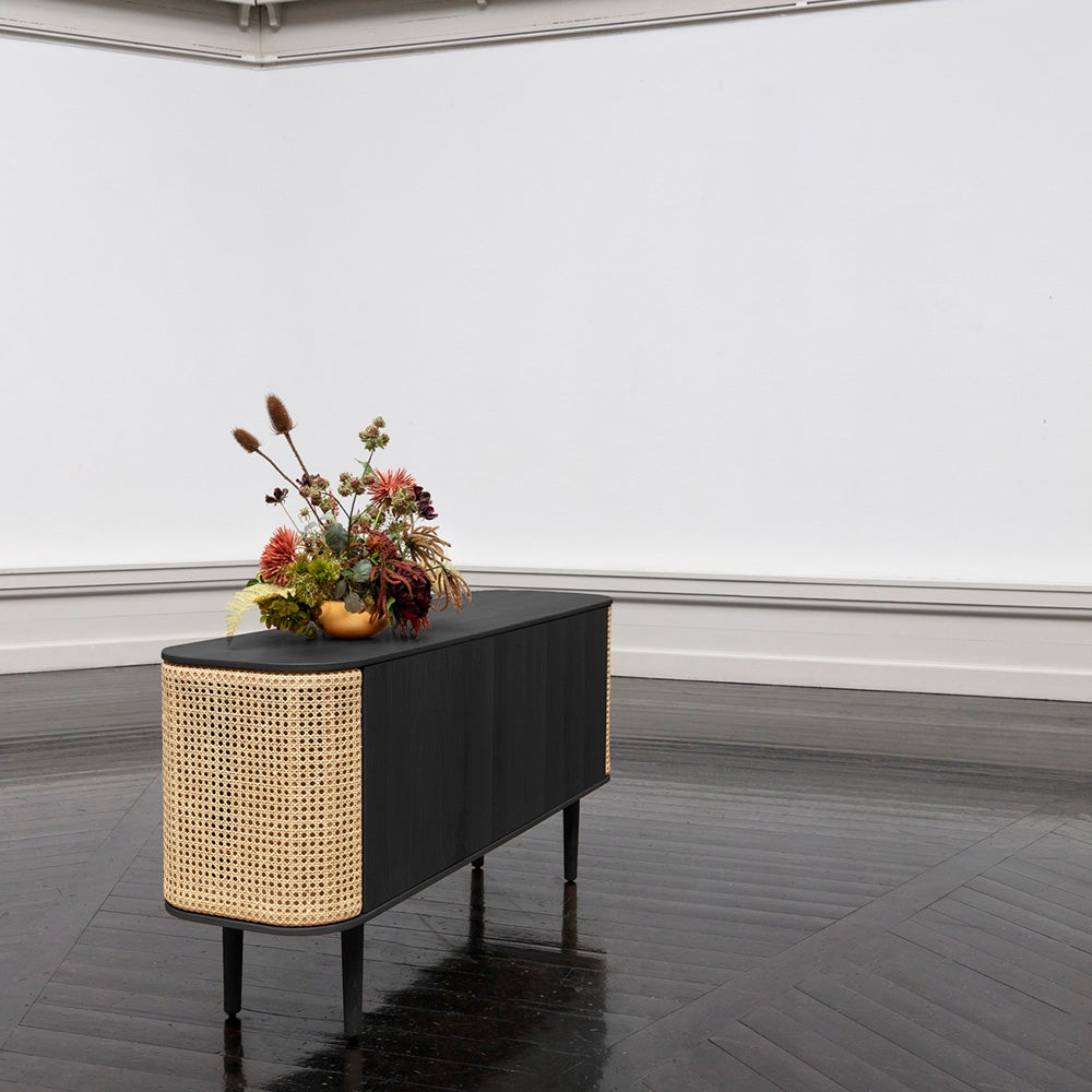 Treasures skap med 3 dører, svart eik/Ventian Cane