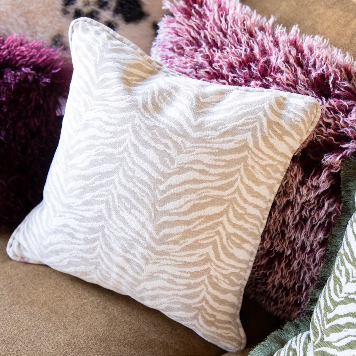 Pyntepute Tigra Beige 45x45 cm