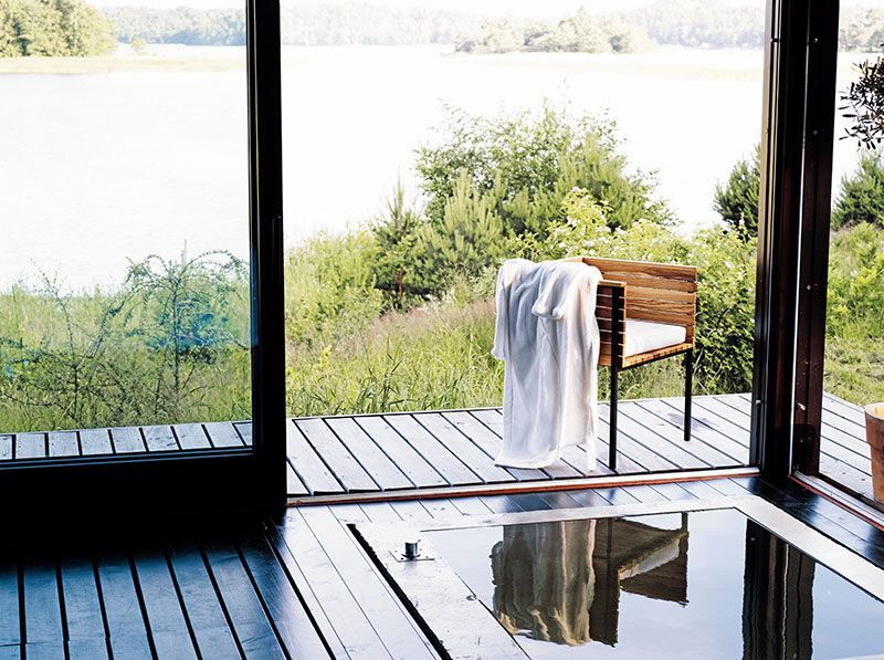 Häringe spisebord 85 x 85 cm svart/teak Skargaarden