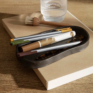 Yama Tray - Oval - Blackened Aluminium