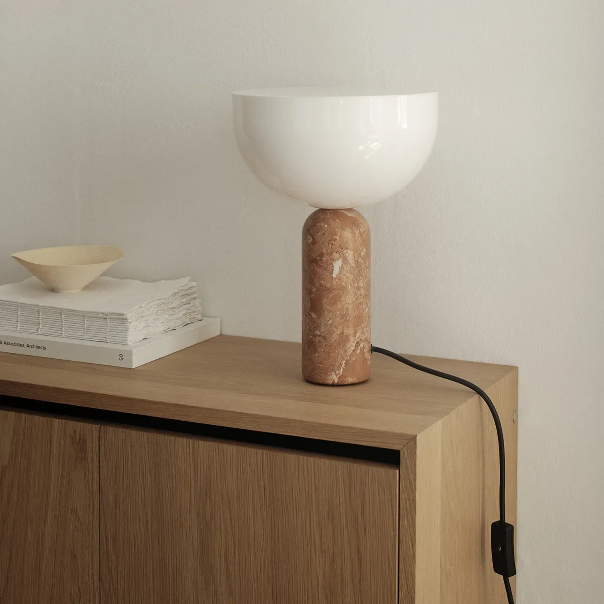 Kizu Bordlampe Small Sort Marble EU