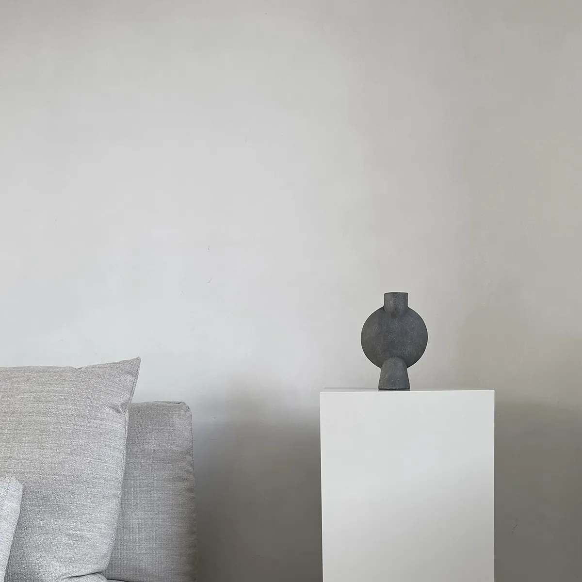 Håndmalt vase Sphere Bubl Mini Dark Grey H19 cm