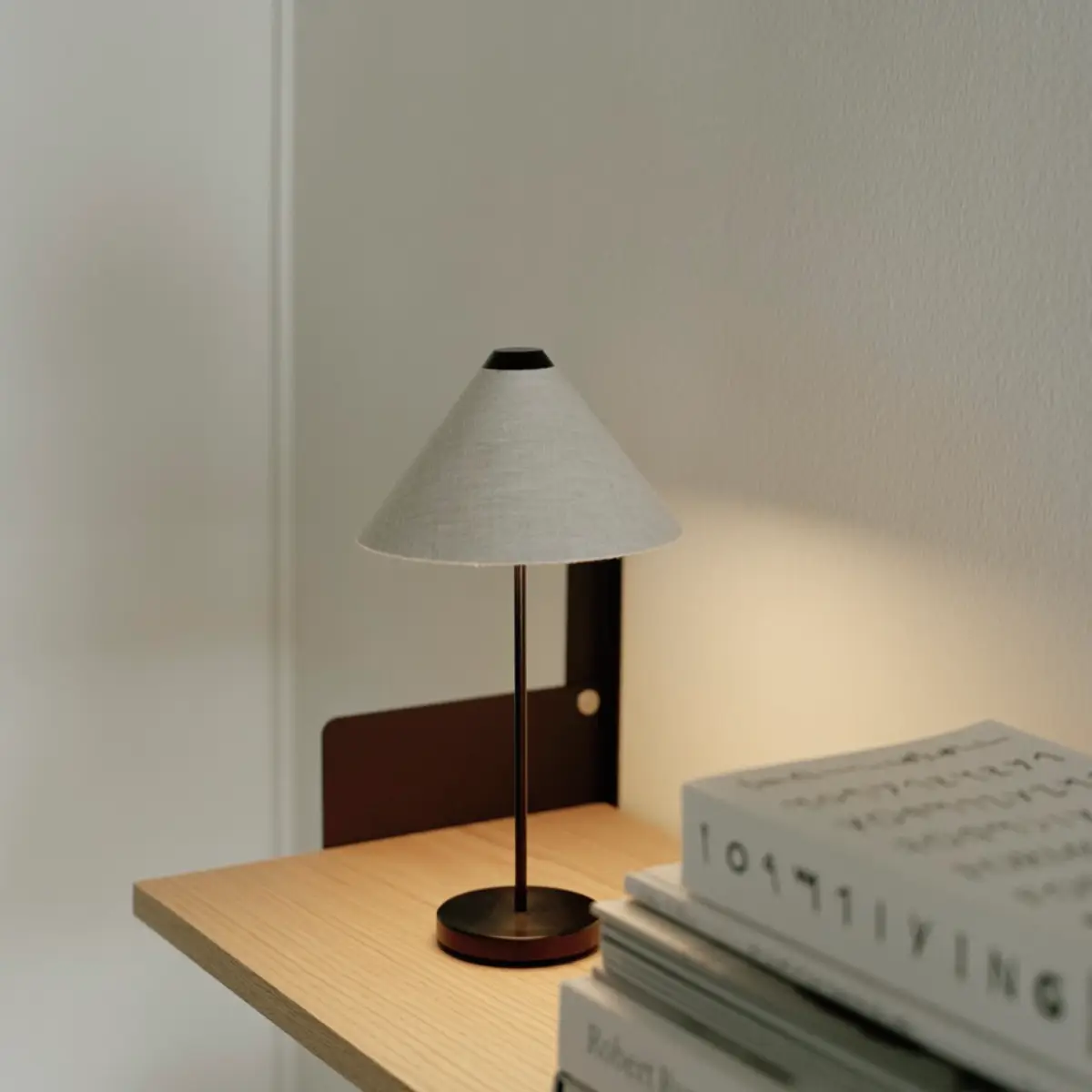Brolly Bordlampe Lin