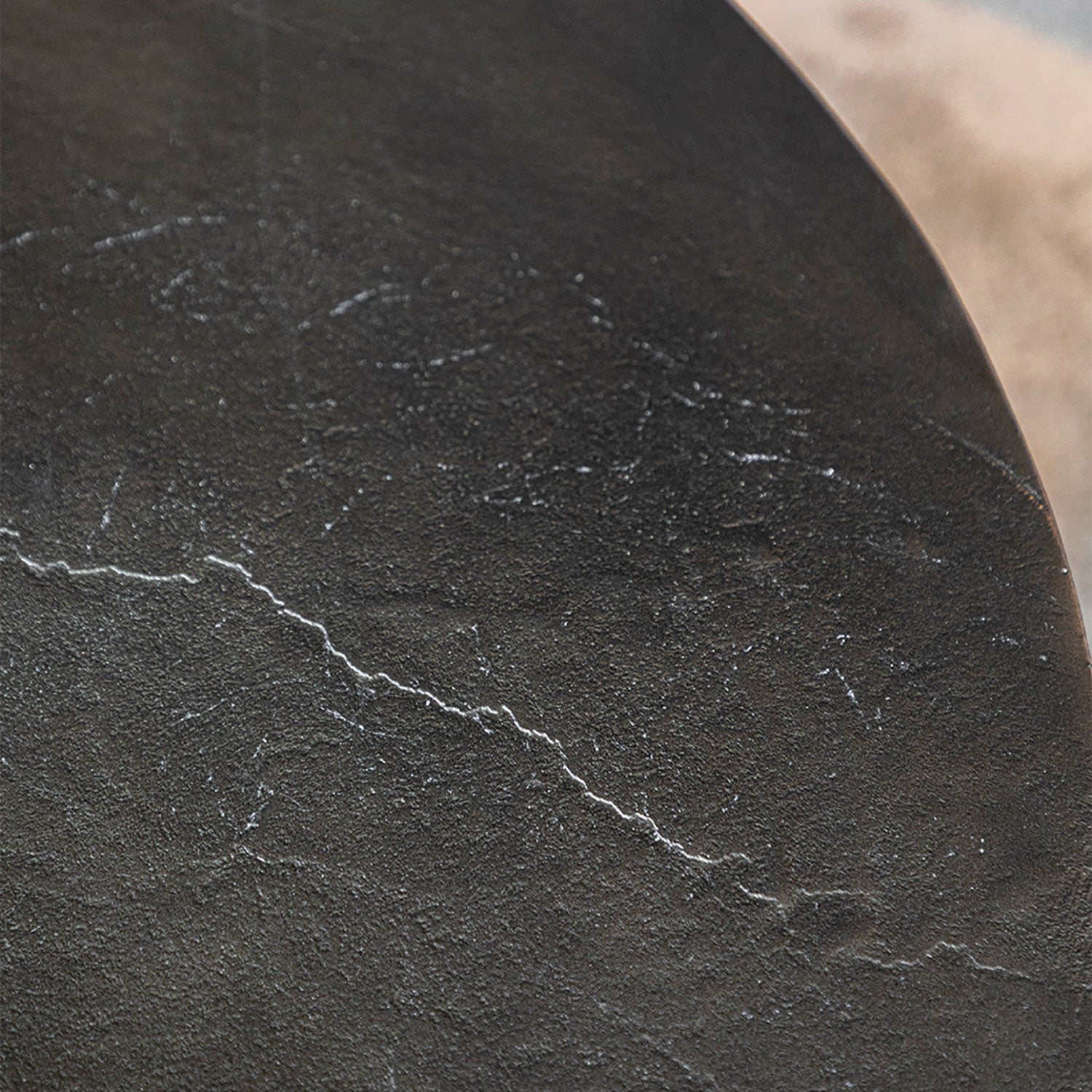 Giro salongbord Artwood