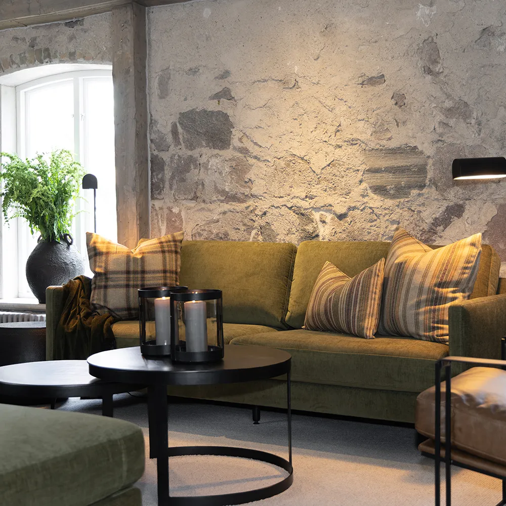 Andorra 2-seters sofa Hailey army