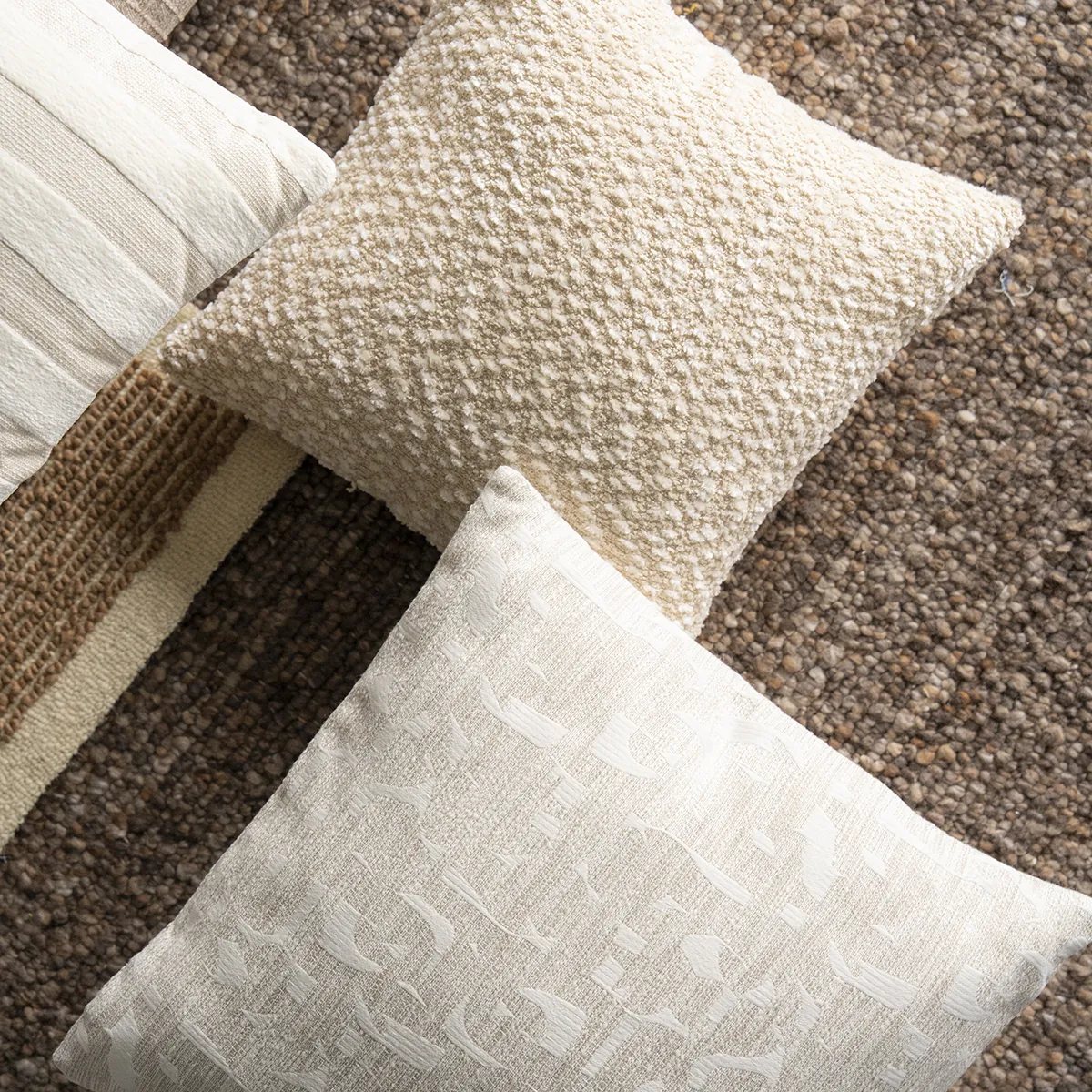 Pyntepute Trace 45x45 cm Beige