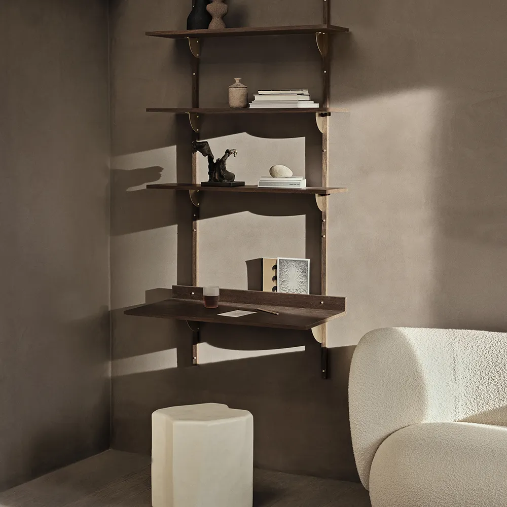 Sector Veggmontert skrivebord - Smoked Oak/Brass