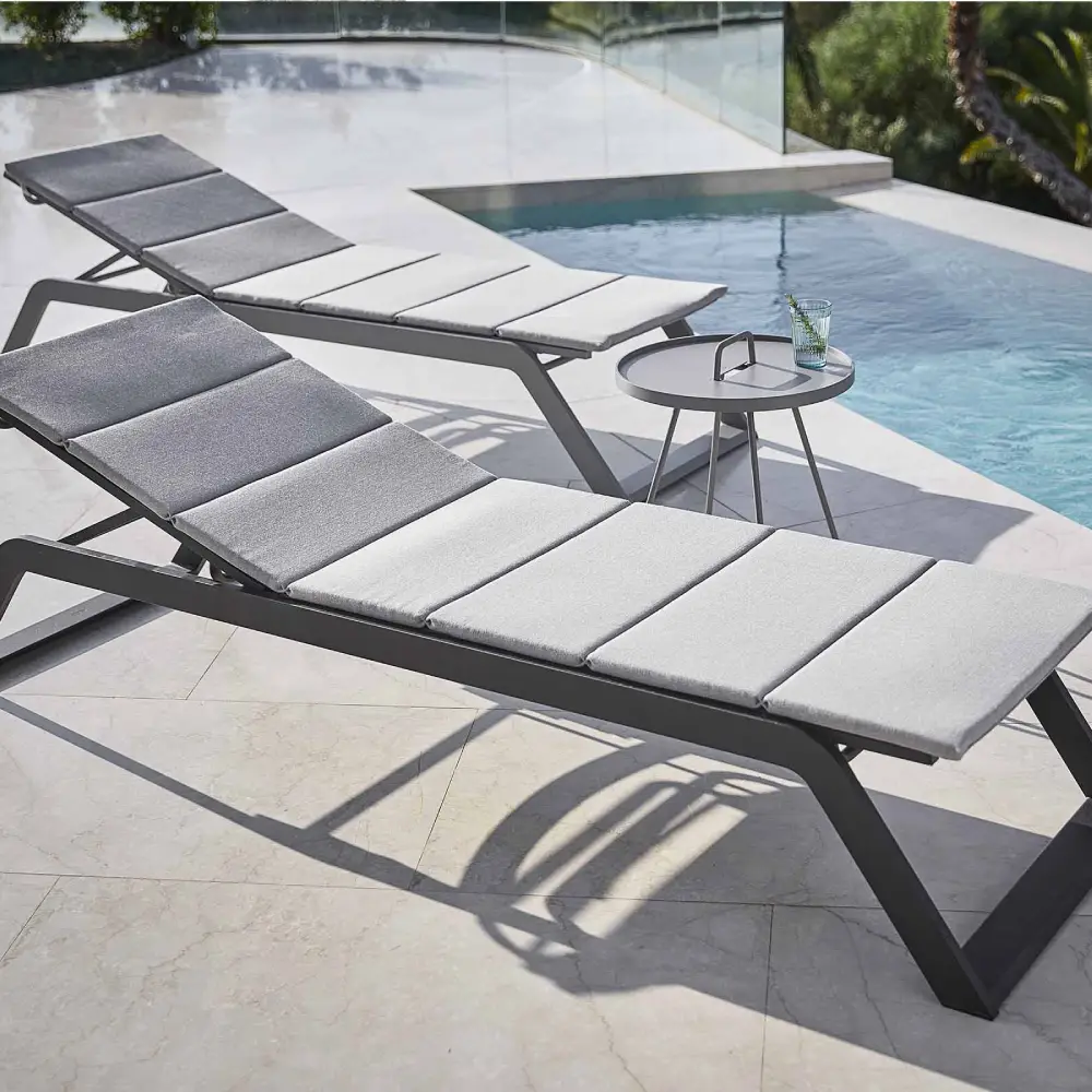 Siesta solsengpute lys grå