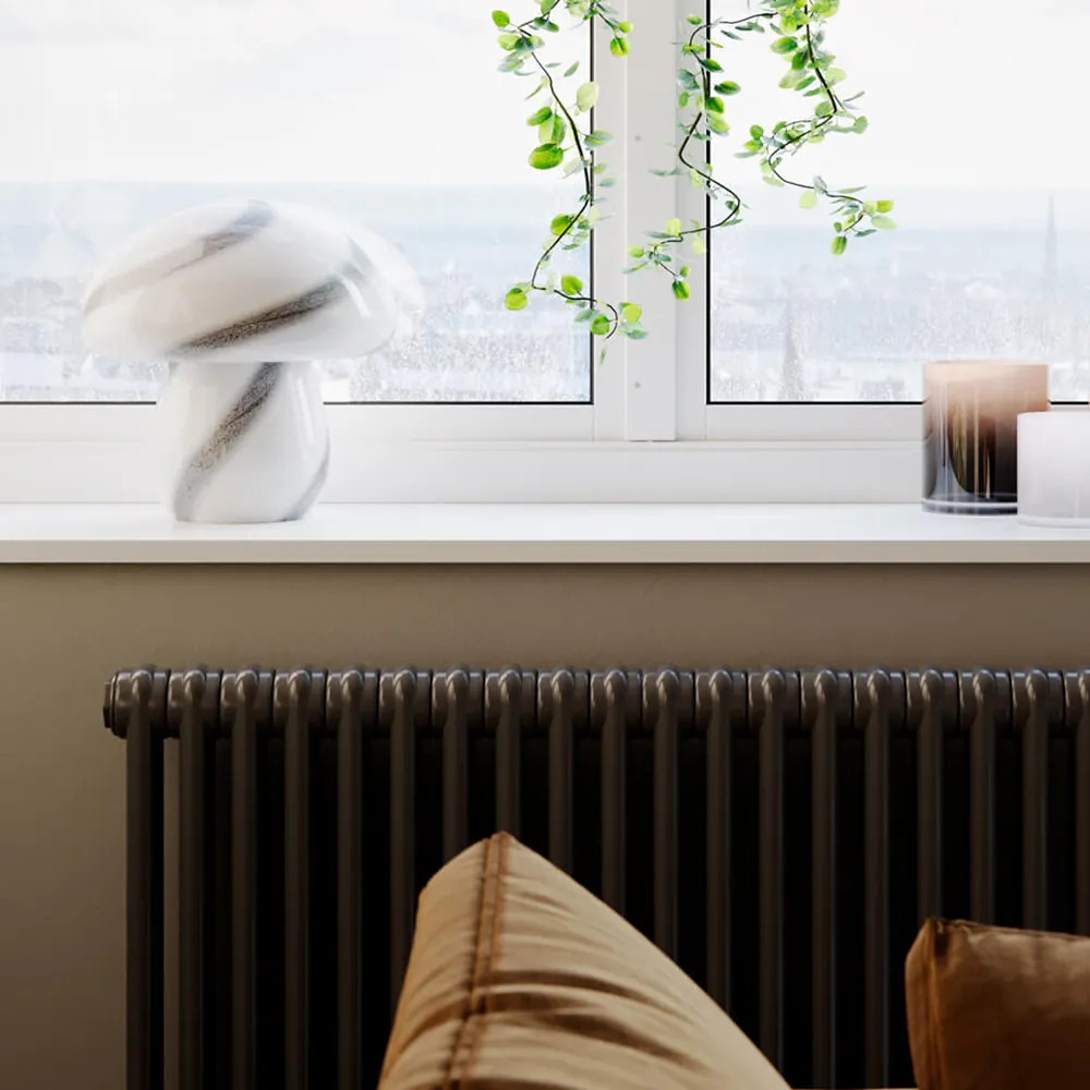 Mira Mushroom bordlampe Hvit/Sort