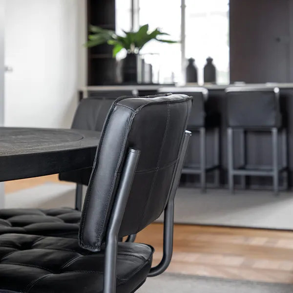 Josh & Carlos spisestue-sett