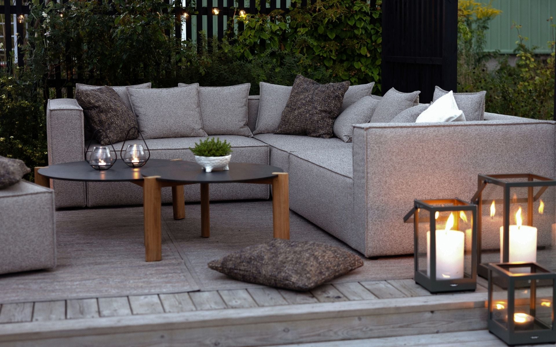 MUKI loungesoffa.jpg