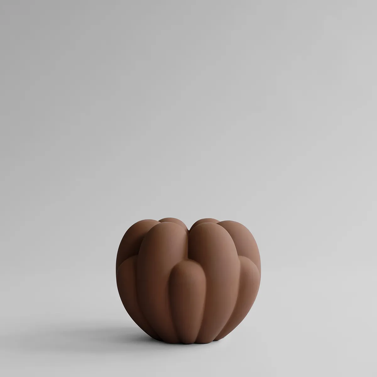 Håndlaget vase Bloom Mini Almond H27 cm