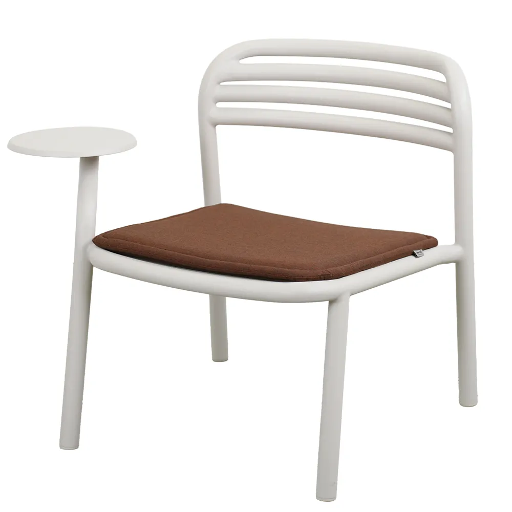 Bliss lenestol sittepute Desert red, Delight